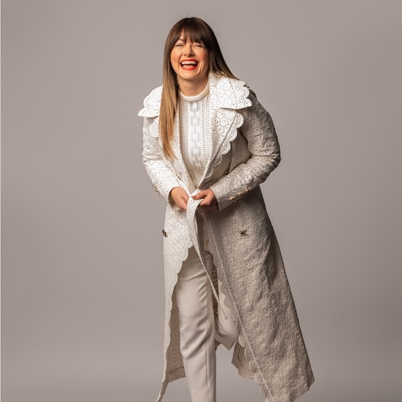 Meet your Posher, Kara - Picture 3 of 5